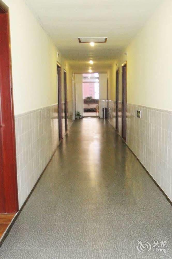 Beihai Aviation Business Hotel Bagian luar foto